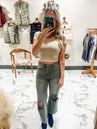LESS IS MORE SEAMLESS CROP TOP