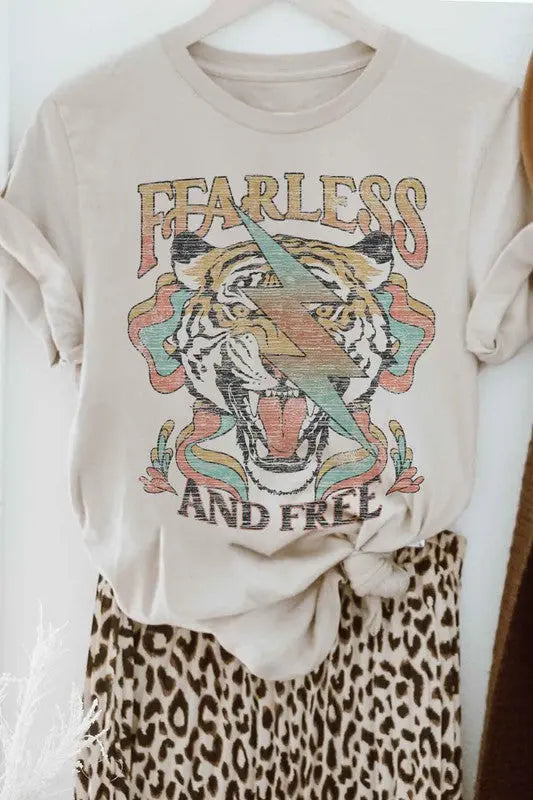 FEARLESS & FREE GRAPHIC TEE Uncommon Reign