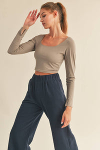 TAUPE FITTED LONG SLEEVE TOP