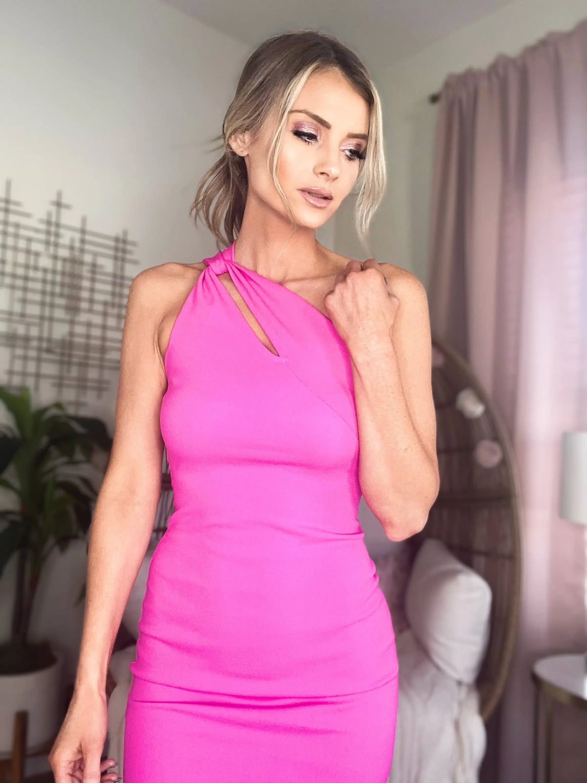 ALL TOO WELL BODYCON MINI DRESS - PINK Uncommon Reign