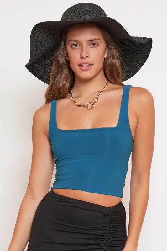 FAME CROP TOP Uncommon Reign
