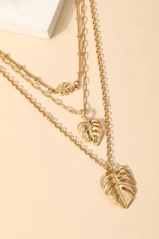 MONSTERA LEAF NECKLACE-GOLD Uncommon Reign