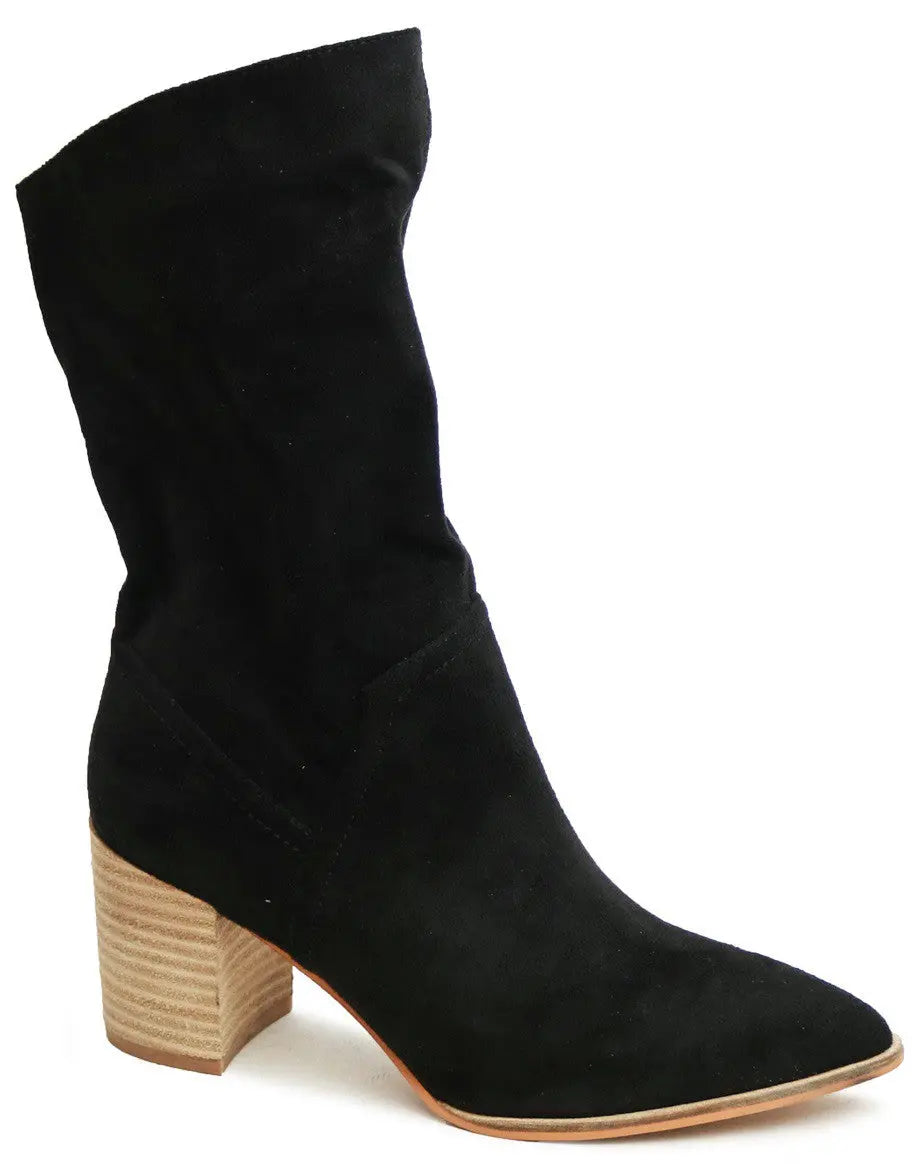 THE CASSIE SLOUCHY BOOTIE Uncommon Reign