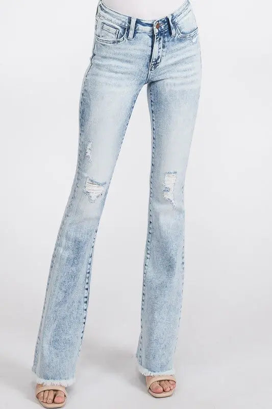 THE GRACE WASHED FLARE JEANS Uncommon Reign