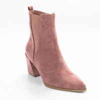 THE MOLLY BOOTIE Uncommon Reign