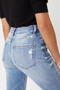 THE NICOLE HIGH RISE MOM JEANS Uncommon Reign